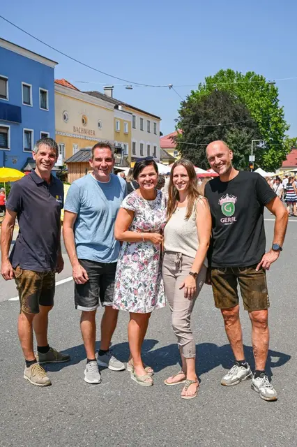 Auch Straßwalchens Bürgermeisterin Tanja Kreer (3. von links) war wieder vor Ort. | Foto: nextlevelfotografie