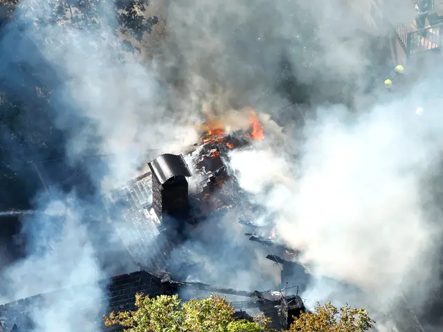 Der Brand brach vermutlich im Zubau eines Wohnhauses, aus noch ungeklärter Ursache, aus.  | Foto: AFKDO Bruck/Leitha