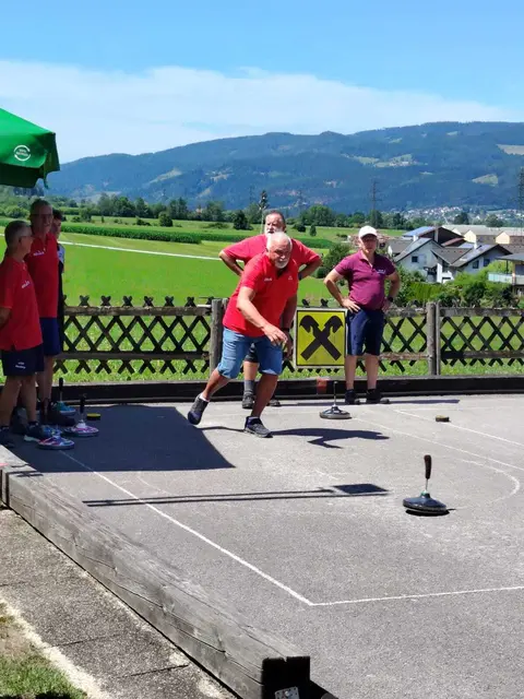 Insgesamt 14 Mannschaften aus nah und fern folgten der Einladung und sorgten für einen sportlich hochklassigen Wettkampftag.  | Foto: 1. ESV Krieglach