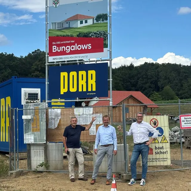 In Weichselbaum entstehen durch die Oberwarter Siedlungsgenossenschaft drei eitere Bungalows.  | Foto: OSG