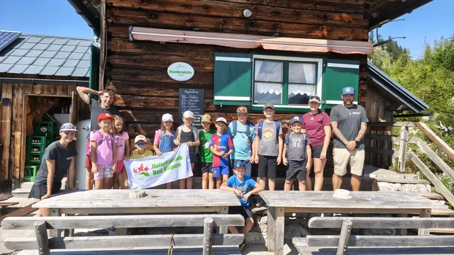 Die Kinder nahmen lernten wichtige Grundlagen für sicheres Verhalten am Berg. | Foto: Lichtenegger