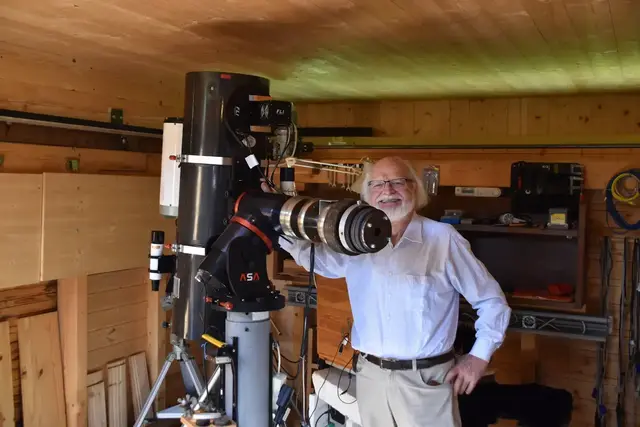 Hobbyastronom Franz Klauser aus Puchenstuben: "Eine so starke partielle Sonnenfinsternis erlebt man nicht alle Tage!" | Foto: Roland Mayr/MeinBezirk Scheibbs