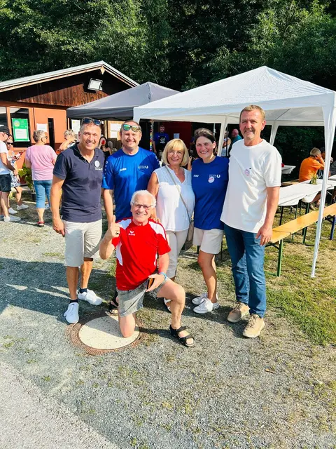 Am Funcourt in Krobotek ging es recht lustig zu.  | Foto: Petra Weber