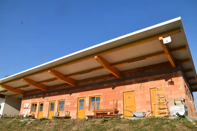 Der SV Hannersdorf hat eine neue Kabine. | Foto: MeinBezirk/Michael Strini