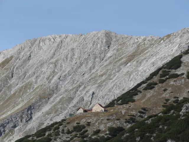 Ein 50-jähriger Bergsteiger verletzte sich am Großen Bettelwurf in Absam. | Foto: Zoom-Tirol