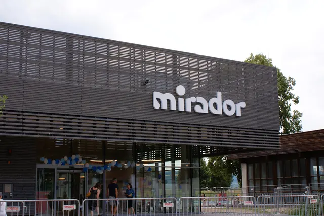 Im alten Kremser Hallenbad gab es Zehnerblöcke und Jahreskarten. Im neu gebauten „Mirador“ setzt man auf Tagestarife in Kombination mit Wertkarten. Saisonkarten gibt es für das Freibad. | Foto: em