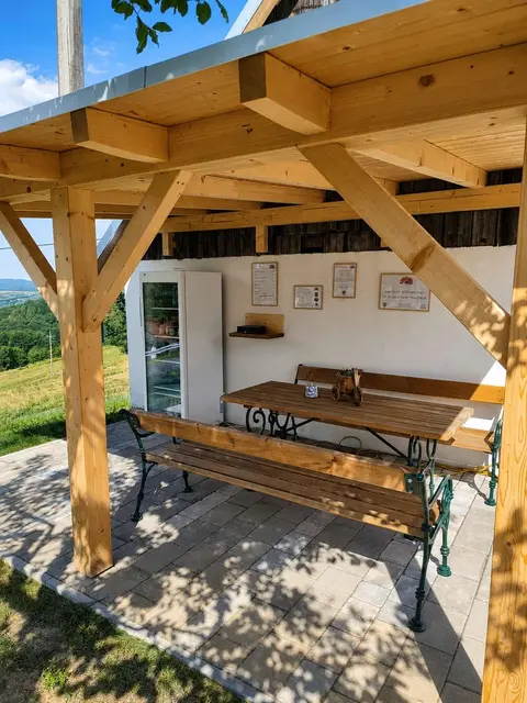 Das neue Radleck in Krobotek gegenüber dem Musikerheim lädt zur erfrischenden Pause ein. | Foto: Verschönerungsverein Krobotek