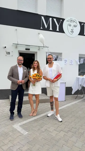 Zur feierlichen Eröffnung kamen zahlreiche Gäste, darunter Vizebürgermeister Istvan Deli, der den Inhabern Annamaria und Bernhard Ernst zu diesem Schritt gratulierte. | Foto: My Time Beauty &amp; Health 