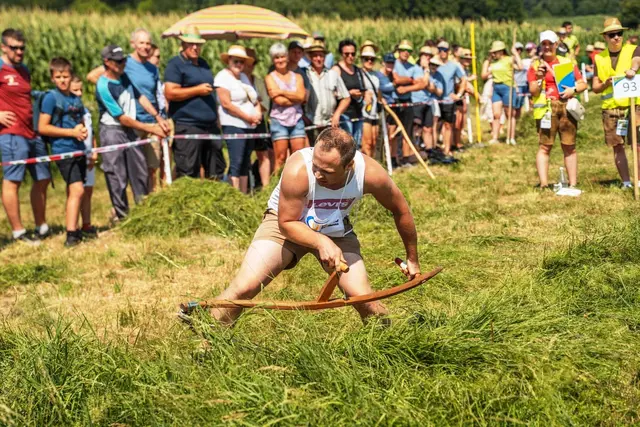 Impressionen vom Bundesentscheid im Sensenmähen im Juli 2026. | Foto: Barbara Stipper