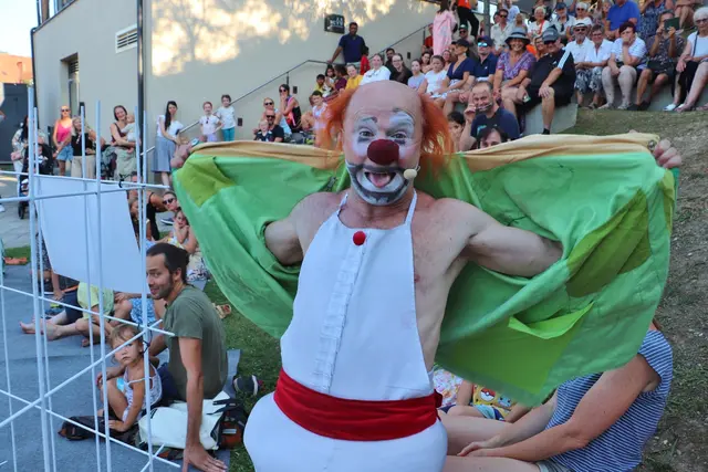Anatoli Akerman begeisterte Kalsdorf mit seiner Clownkunst. | Foto: Edith Ertl