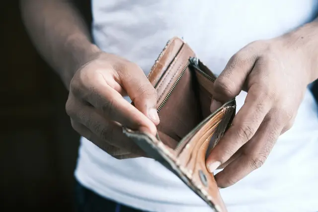 Im Juni und im Juli 2026 ist die Zahl der Privatpleiten hinaufgeschossen. (Symbolbild) | Foto: Towfiqu Barbhuiya/Unsplash