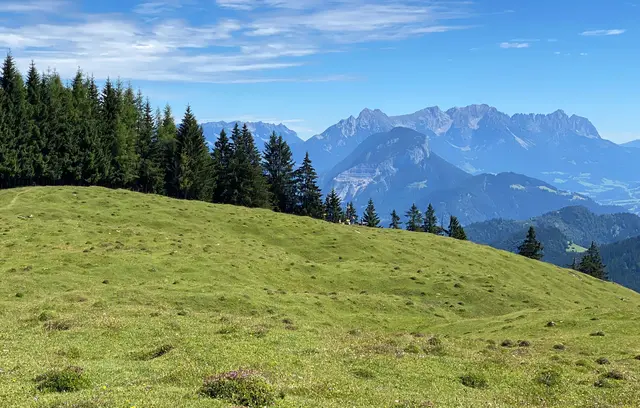 Der Urlauber kam im Bereich des Kragenjochs vom Weg ab. | Foto: ZOOM.Tirol