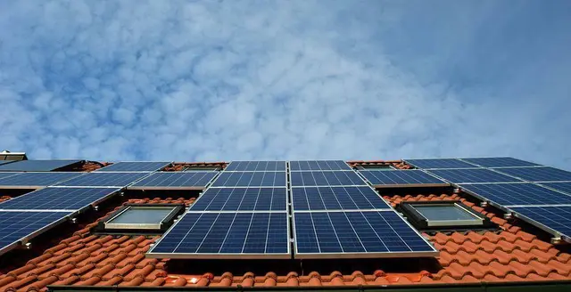 Wer selbst Strom produziert, soll ihn an die Energiegemeinschaft und somit an seine Nachbarn zu "attraktiven Konditionen" verkaufen können. | Foto: Pixabay