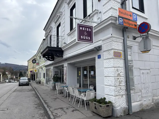 Das Café "Heiss und Süss" ist aktuell auf "willhaben" gelistet | Foto: Lauren Fahrenberger / MeinBezirk
