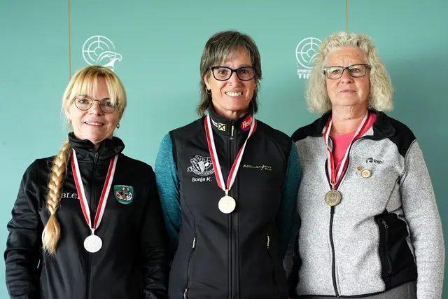 Sonja Kaspar aus Mieming gewann in der Klasse Seniorinnen 1 - 60 Liegend die Goldmedaille | Foto: Christian Kramer