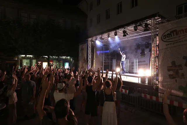 Hunderte Begeisterte feierten mit GEMMA am Villacher Rathausplatz