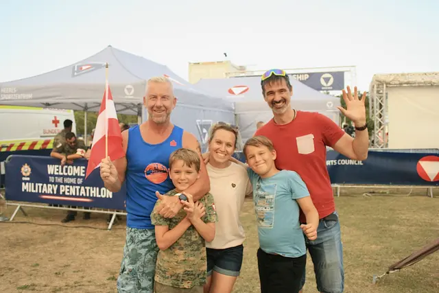 Mama Bettina nutzen das Event um mit ihrem Mann Bernhard, Onkel Hermann und den zwei Jüngsten, Jonas und Florian bei bester Unterhaltung gemeinsam Zeit zu verbringen und unser Team anzufeuern. | Foto: Rebecca