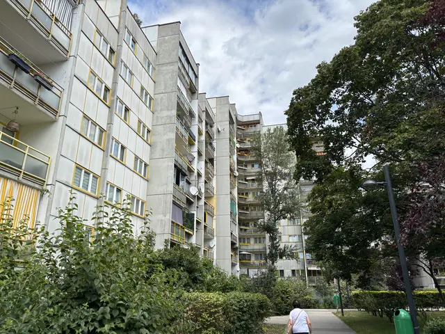 Wann der Bau saniert wird, ist nach wie vor offen.  | Foto: Luca Arztmann/MeinBezirk