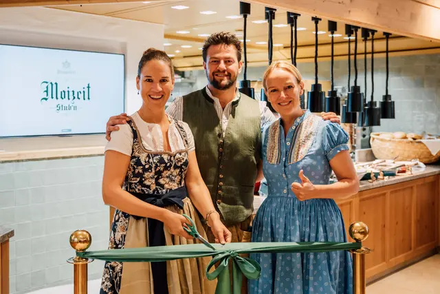 Mit der „Moizeit Stub’n“ eröffnet die Familie Hauser vom Bio- und Wellnessresort Stanglwirt ein neues Mitarbeiterrestaurant. | Foto: SkylineMedien
