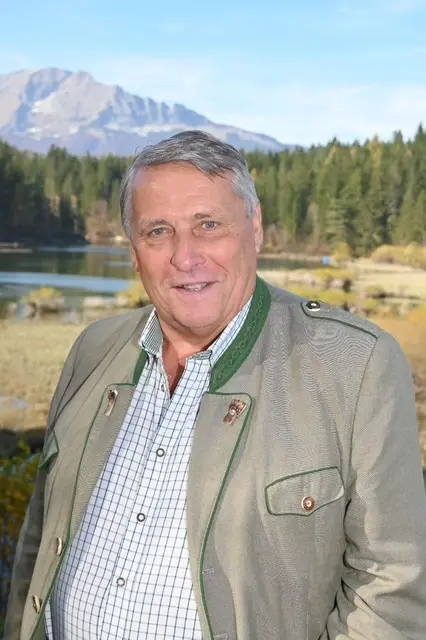 "Wir profitieren auf alle Fälle von den Hitzewellen und spüren, dass viele Gäste aus den Städten zu uns kommen, um eine kühlere Auszeit zu genießen", meint Vizebprgermeister Gerhard Span.  | Foto: Gemeinde Mitterbach