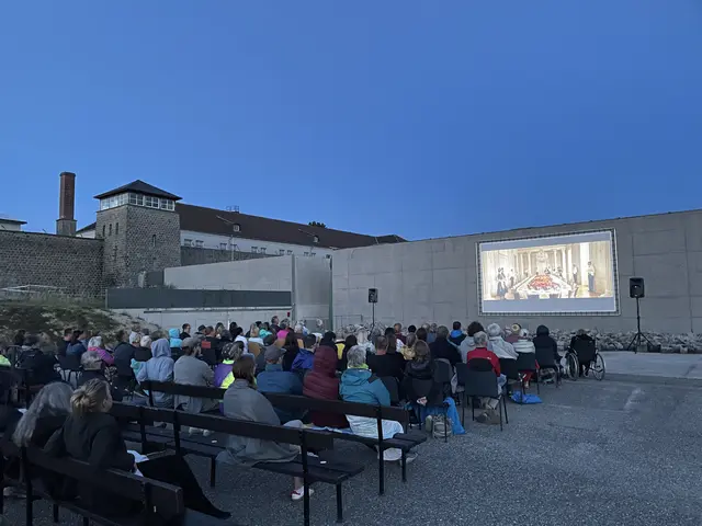 "Auf den Trümmern der Vergangenheit – Gesellschaft im Wandel" von 19. bis 22. August, jeweils um 20.30 Uhr. | Foto: Mauthausen Memorial /Julius Sevcik