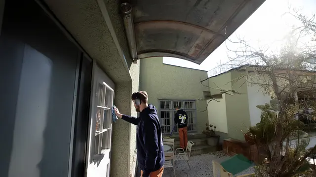 SCC OG Smart Cleaning bietet Fensterreinigung in Salzburg – professionell, flexibel und individuell für Unternehmen. | Foto: Yehor Forost