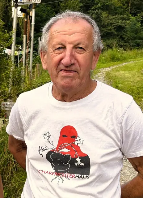 „Sauwald-Urgestein“ Sepp Sägerer erzählt von Wasserknappheit auch schon vor 50 Jahren. | Foto: Gruber