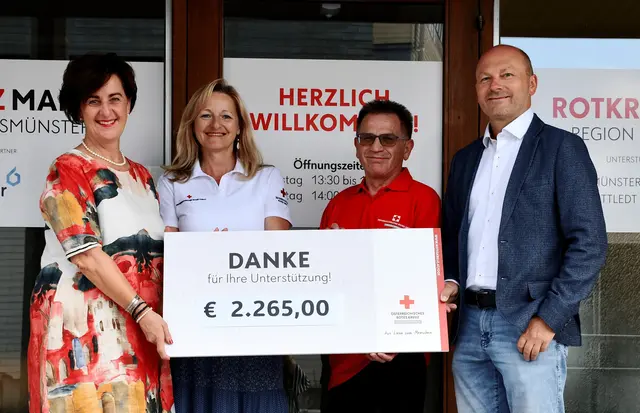 Anita Wolf (Arbeitskreis Wirtschaft), Monika Felbermayr (Bezirkskoordinatorin Gesundheits- und Soziale Dienste), Herbert Schmidler (RKM-Mitarbeiter), Andreas Gegenleitner (Arbeitskreis Wirtschaft) (von links)
 | Foto: ÖRK