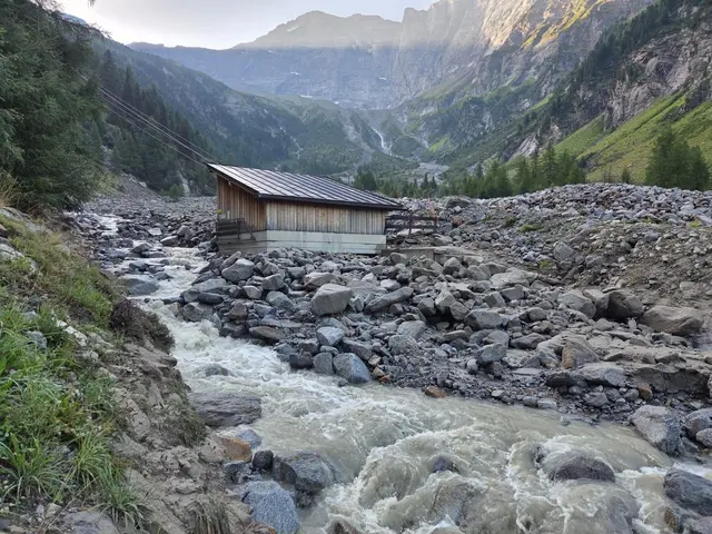 Unwetter zerstören oder beschädigen Weg und Talstation der Geraer Hütte regelmäßig. "Die beste Lösung wird vor dem Vorhang des Natura 2000-Gebiets verhindert", so Hüttenwirt und Almbauern. | Foto: Weggemeinschaft
