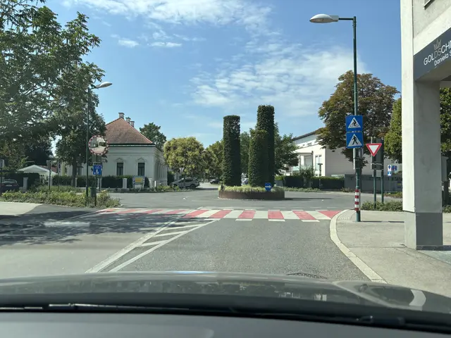 Schwer einsehbare Straßenstelle neben dem Best Western Hotel in Tulln. | Foto: Victoria Edlinger