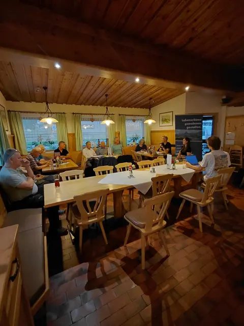 Informationsabend „Strom teilen. Kosten senken. Zukunft gestalten.“ in Stuhlfelden | Foto: Lukas Pertl