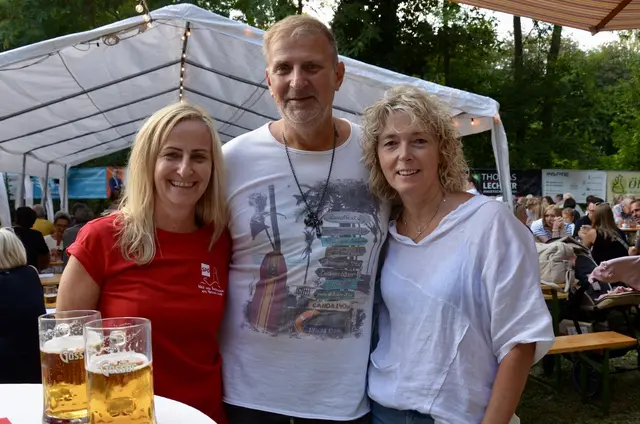 Geschäftsführerende Gemeinderätin Ulrike Stachl mit Peter Mitterecker und Brigitte Franta. | Foto: Elisabeth Peinsipp