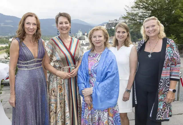 IV-Salzburg-GF Irene Schulte, Sabine Herlitschka (Infineon), Marianne Kusejko (Sigmatek), Alexandra Bichlmayer (Bosch Industriekessel), Bettina Ganghofer (Airport Salzburg) | Foto: IV Salzburg / Kolarik