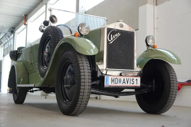 Ein Prachtstück österreichischer Automobilkunst: der aufwändig restaurierte "Avis" Type 2/3 | Foto: Robert Krickl