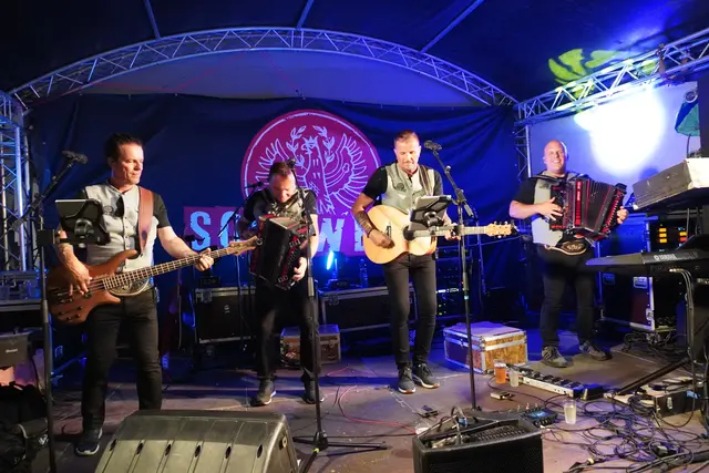Auch Sonnwend wusste musikalisch zu unterhalten.  | Foto: AMG