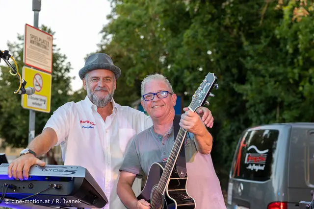 Band "Having Fun" mit Helmut Weinhofer alias "Weindi" und Johannes (Hannes) Vörös - ein unschlagbares Team was Unterhaltung und Spaß betrifft. | Foto: cine-motion.at / R. Ivanek