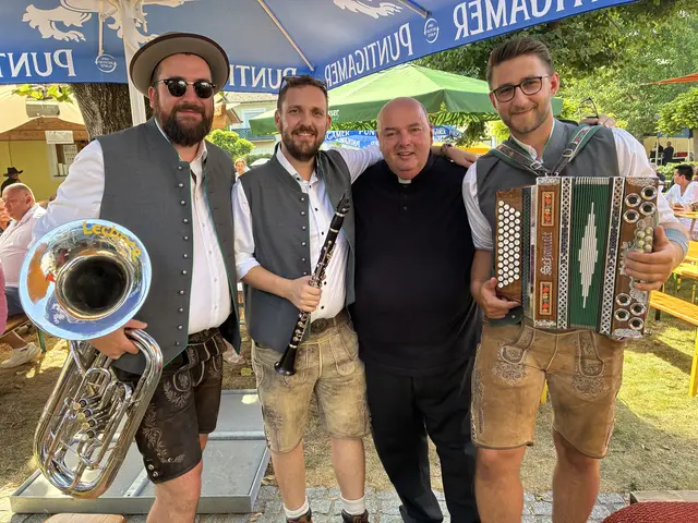 Die Hecknklescha mit Kanonikus Franz Brei.  | Foto: Anna Maria Kaufmann