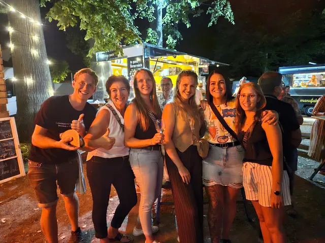 Lukas Kerndler, Hermine, Simone und Katharina Karlinger, Silvia und Carina Wurm | Foto: Simon Glösl
