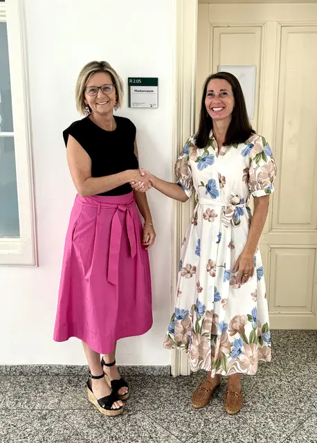 Bürgermeisterin Ines Schiller und Rechtsanwältin Mag. Stephanie Struber freuen sich über den Start der monatlichen juristischen Erstberatung im Gemeindeamt Bad Ischl.  | Foto: Stadtgemeinde Bad Ischl