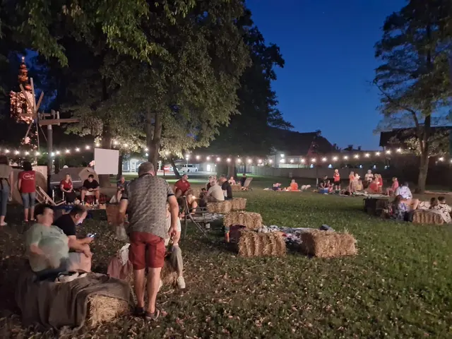 Die Gäste genossen die herrliche Sommernacht im Schlosspark Gleinstätten. | Foto: SPÖ  Gleinstätten