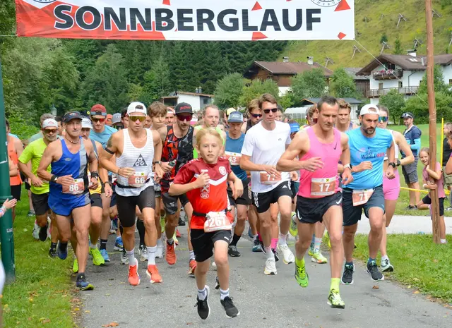 Der Leoganger Sonnberglauf freute sich über viele Teilnehmer. | Foto: SC Leogang