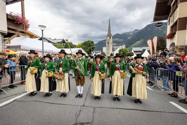 Das Bauernherbstdorffest gehört zu den Highlights im Veranstaltungskalender in Maishofen.  | Foto: Faistauer Photography