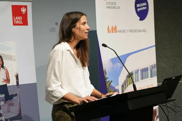 Stadträtin Janine Bex: "Eine Hotelnutzung ist auf Grundlage dieser Widmung nicht zulässig. Eine touristische Nutzung würde daher ein konkretes Projekt sowie ein Widmungsverfahren mit abschließendem Beschluss des Innsbrucker Gemeinderats voraussetzen." | Foto: © Land Tirol/Dorfmann