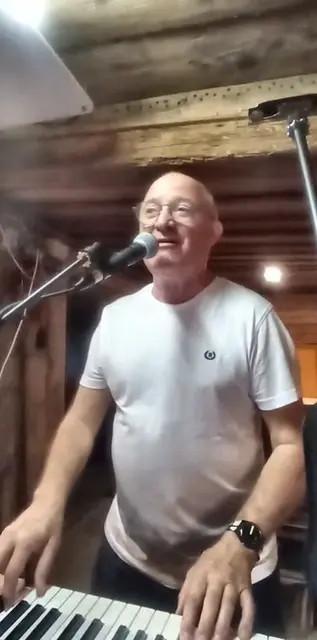 Gerhard a.D. sorgte bei "Fox &amp; Roll" auf der Pielachtanzterrasse mit Boogie, Fox und Chachacha für beste Stimmung. | Foto: Beatrix Krapfl