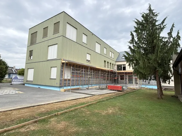 Auf der Baustelle wird derzeit noch gearbeitet, damit das Schulzentrum schon bald modern und fit für die kommenden Jahre ist. | Foto: MeinBezirk
