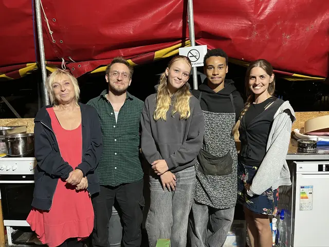 Familie Rosenberger ist für die besondere Location zuständig: das Zelt von Circusglück | Foto: Gesa Buzanich
