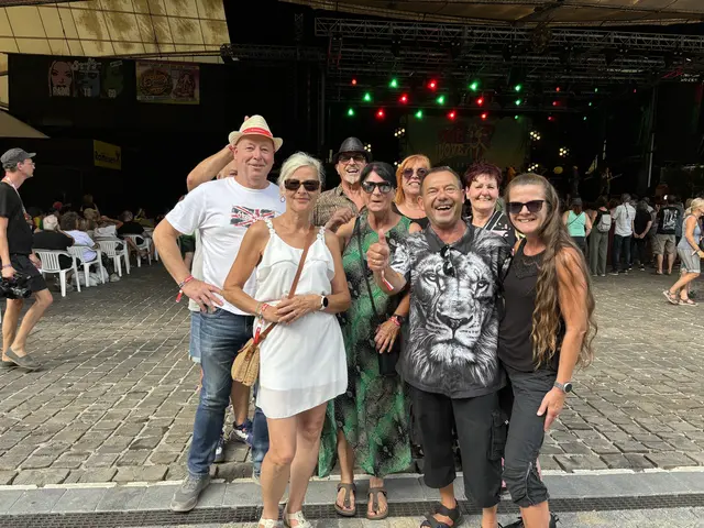 Für diese Gruppe aus Wiener Neustadt Umgebung ist das One Love Festival ein Pflichttermin.  | Foto: MeinBezirk/Barbara Babonitsch-Diewald