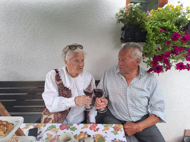Zahlreiche Freunde und Wegbegleiter kamen zum Gratulieren vorbei 