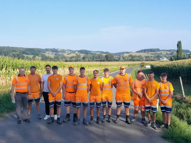 Gruppenbild von der Baustelle an der L 229