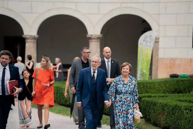 Bundespräsident Van der Bellen reiste mit seiner Gattin an und eröffnete die Festwochen der alten Musik.  | Foto: © Mona Wimber